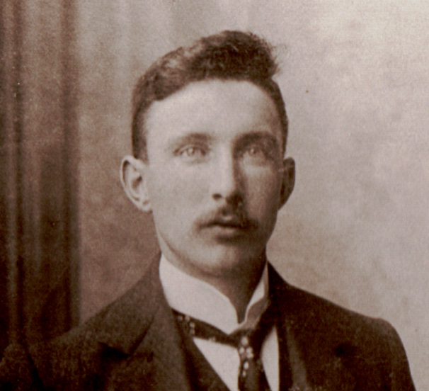 Photo of photos/Donald McLennan b1879 Fodderty portrait_crop